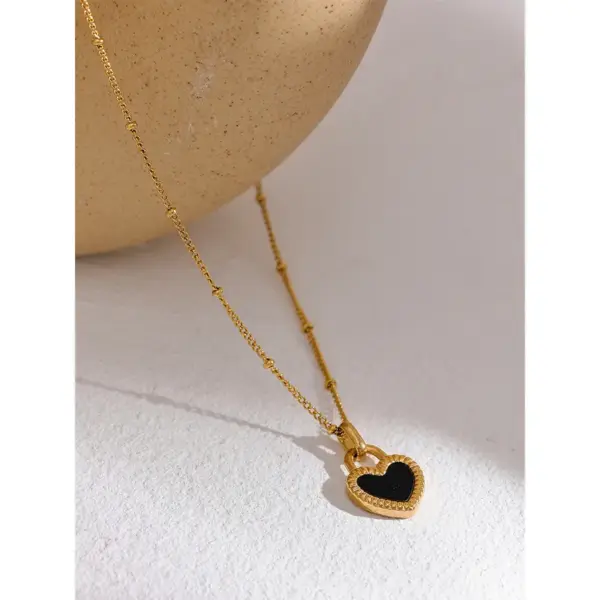 Wholesale Jewelry Simple Style Heart Shape 304 Stainless Steel Acrylic 18K Gold Plated Plating Stainless Steel Necklaces