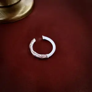 51# Ring-Silver-White