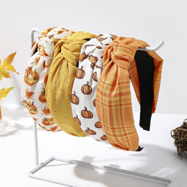 Wholesale Fabric Thanksgiving-themed headband with maple leaf, turkey, pumpkin, and mushroom prints - a stylish holiday hair accessory set (4 pieces).