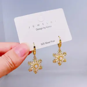 D0294 Snowflake Ear Clip-Gold
