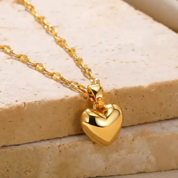 Wholesale PVD Coated Real Gold Plated Heart Shape 304 Stainless Steel Elegant Modern Style Waterproof Non Tarnish 304 Stainless Steel Lobster Trigger Clasp Closure Pendant Necklace