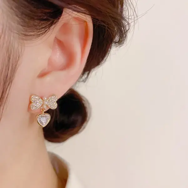 Wholesale 1 Pair Simple Style Butterfly Inlay Copper Zircon Drop Earrings