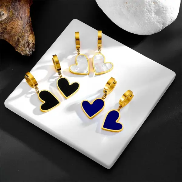 Wholesale Simple Style Heart Shape Titanium Steel Plating Inlay Shell Drop Earrings 1 Pair