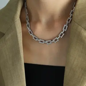 Xl39 / Steel Color