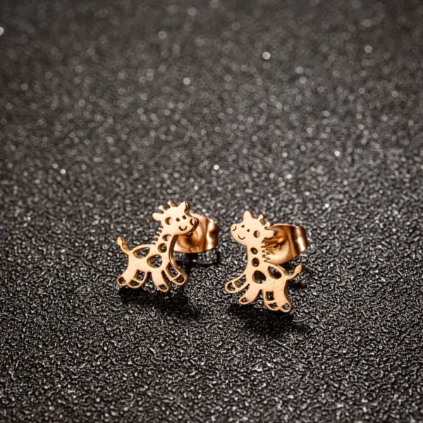Wholesale PVD Coated 18K Gold Real Gold Plated Giraffe 304 Stainless Steel Cute Waterproof Non Tarnish Ear Studs