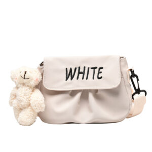 Off-white with pendant / Pieces