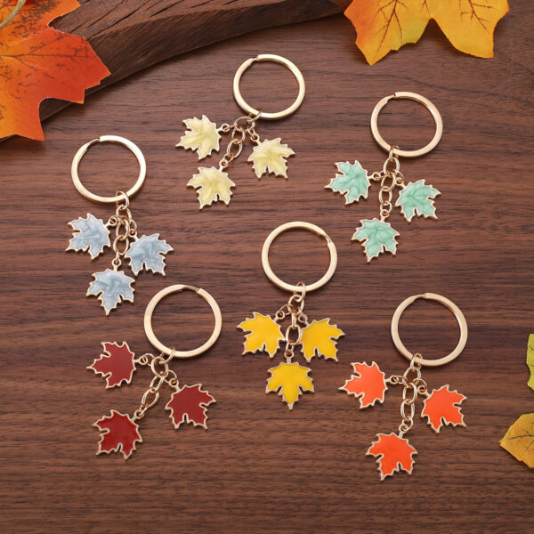 oly-bcd9b2251433c4656b7e14625c6f80e5 Wholesale Fall Thanksgiving Colorful Maple Leaf Oil Droplet Keychain