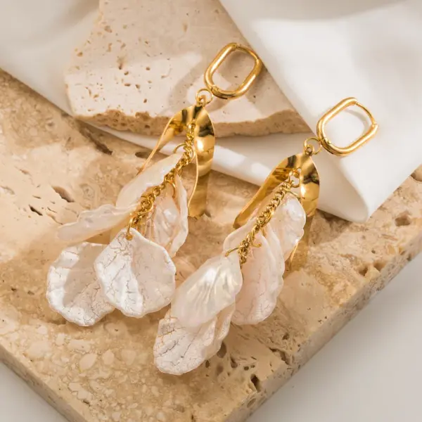 1 Pair Simple Style Heart Shape Petal Inlay 304 Stainless Steel Acrylic 18K Gold Plated Drop Earrings