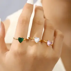 Wholesale Elegant Fashion Luxury Minimalist High-End Heart Inlaid Zircon Ring Stainless Steel 18K Gold Plated Women's Ring