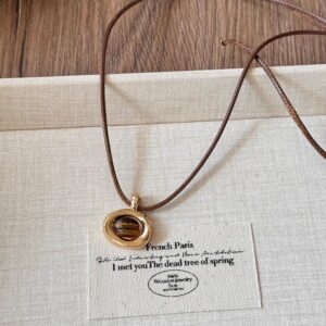Oval necklace