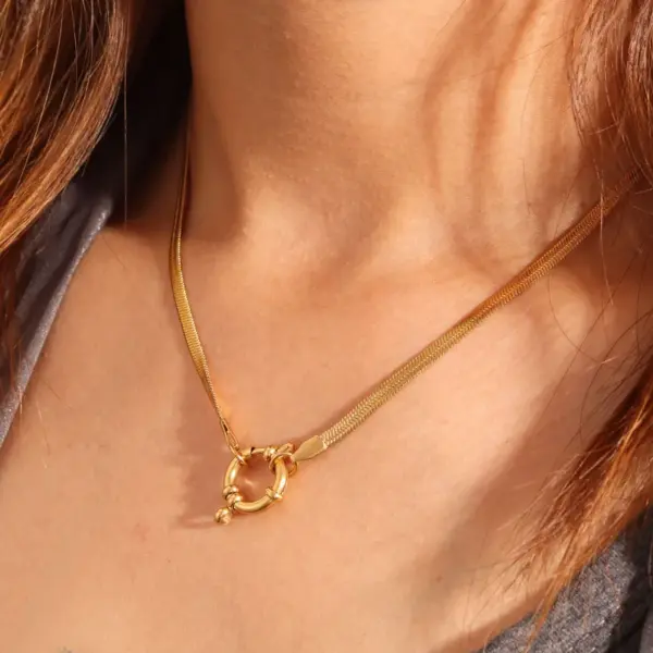 Wholesale Jewelry Casual Basic Commute Solid Color 304 Stainless Steel 18K Gold Plated Pendant Necklace