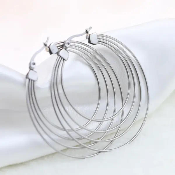 Wholesale Lady Round Titanium Steel Plating Earrings 1 Pair