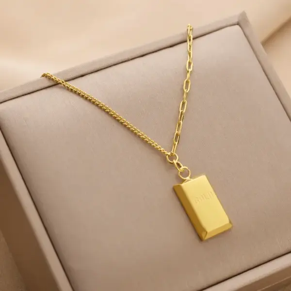 Real Gold Plated Four Leaf Clover Devil'S Eye Deer 304 Stainless Steel Fashion Waterproof Non Tarnish Pendant Necklace