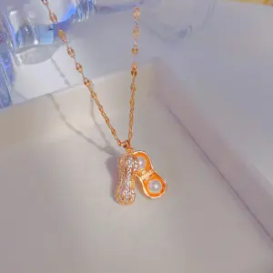 Rose Gold Open Pearl Peanut