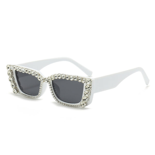 Wholesale Cross-Border European and American Diamond-Encrusted Fashion Sunglasses, New High-End Anti-Uv Personalized Sunglasses with Concave Shape Street Photography