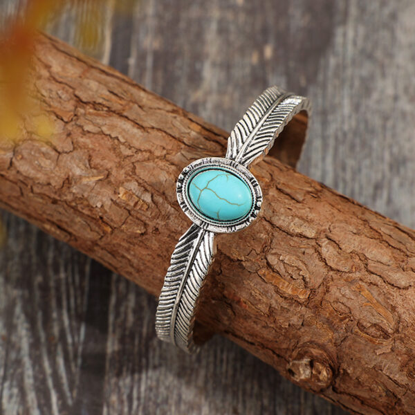 Wholesale Bohemian vintage style open bracelet with synthetic turquoise