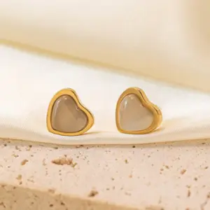 G395 White Agate Earrings Gold