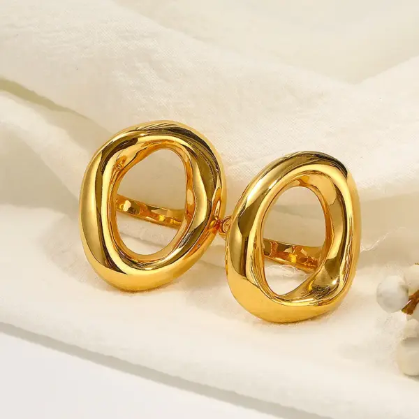 Wholesale 304 Stainless Steel 18K Gold Plated Casual Classic Style Plating Solid Color Rings