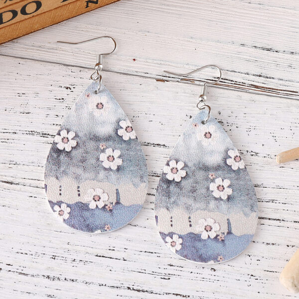 Wholesale Fresh leaf flower leopard print feather earrings leather drop earrings