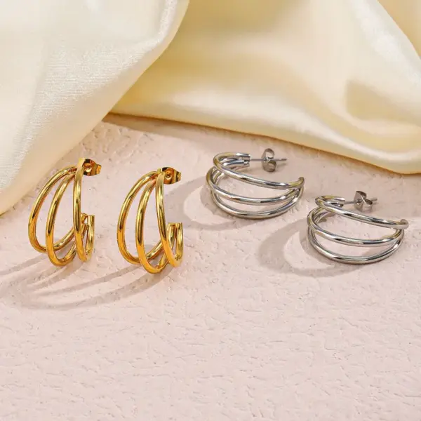 Wholesale 1 Pair Classic Style Geometric Plating 304 Stainless Steel 18K Gold Plated Earrings