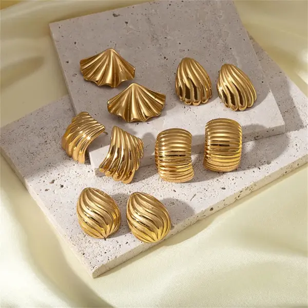 Ion Plating (IP) 18K Gold Plated Rhombus 304 Stainless Steel Beach Simple Style Waterproof Non Tarnish Ear Studs
