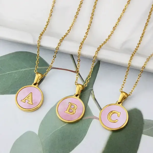 Wholesale Jewelry Simple Style Letter Titanium Steel Shell 18K Gold Plated Plating Inlaid Shell Necklace