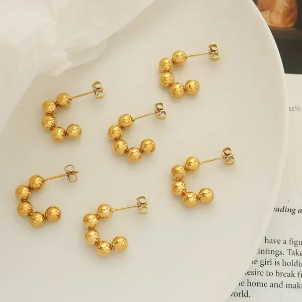 304 Stainless Steel C Shape PVD Coated 18K Gold Plated Real Gold Plated 18K Gold Casual Simple Style Waterproof Non Tarnish Plating Gold Sier Ear Studs