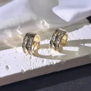 Wholesale Copper Solid Color Electroplated Zircon Golden Plated Elegant Romantic Commute Hoop Earrings