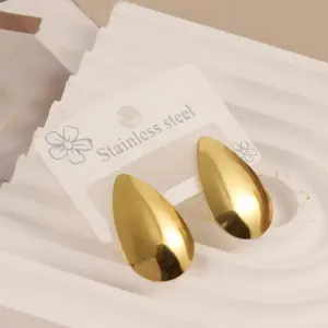 Gold / Average Size / Style 92