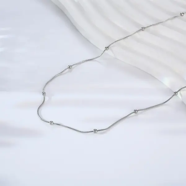 Wholesale PVD Coated Real Gold Plated 18K Gold Solid Color 304 Stainless Steel Simple Style Commute Waterproof Non Tarnish 304 Stainless Steel Necklace