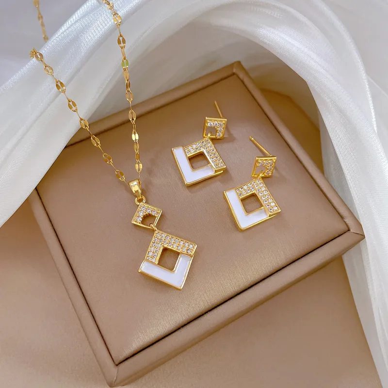 Wholesale Electroplating Golden Plated Geometric Titanium Steel Casual Titanium Steel Earrings Necklace