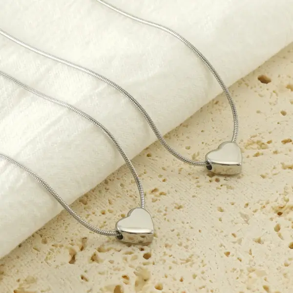 Wholesale Stainless Steel Simple Style Polishing Letter Heart Shape Pendant Necklace