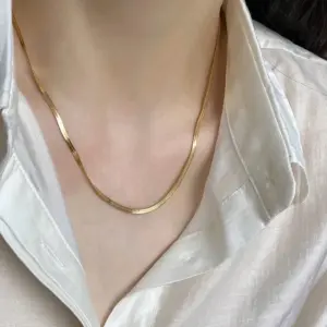 Golden Blade Chain 3mm Wide 40 5cm Long