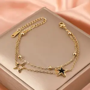 22# Double Black Five-Pointed Star/Gold