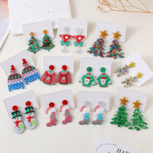 oly-bec78012be8788e9cd888358a1ca3810 Wholesale Christmas Cute Christmas Tree Snowflake Earrings