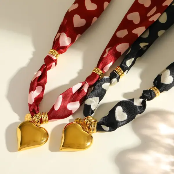 Wholesale Fashionable Stainless Steel 18K Gold Plated Heart Pendant Polka Dot Scarf Necklace Elegant Versatile Adjustable Length For Women