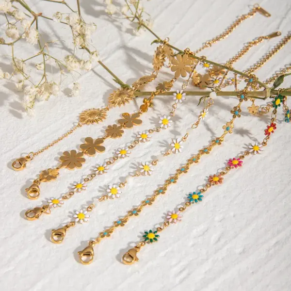 Wholesale 304 Stainless Steel Colorful Floral Daisy PVD Coated Real Gold Plated 18K Gold Vacation Sweet Waterproof Non Tarnish Cuban Link Chain Curb Chain Safety Clasp Closure Colour Bracelets