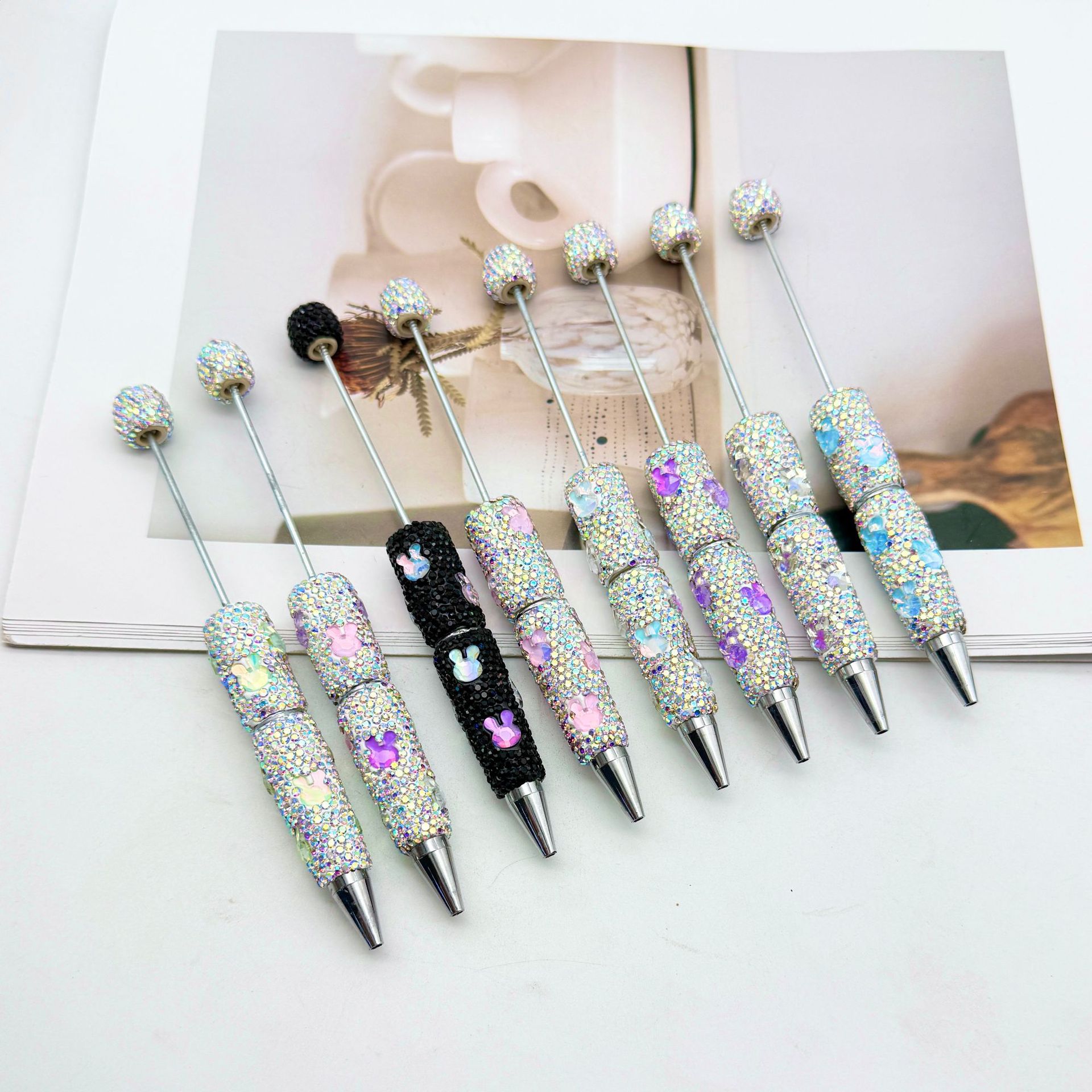 Wholesale Cute mocha rabbit full ill pen diy colorful flash diamond beaded pen cross-border hot heavy industry gift pen in stock