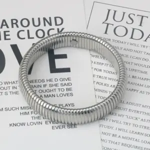 Silver / Width 10mm Length 18cm