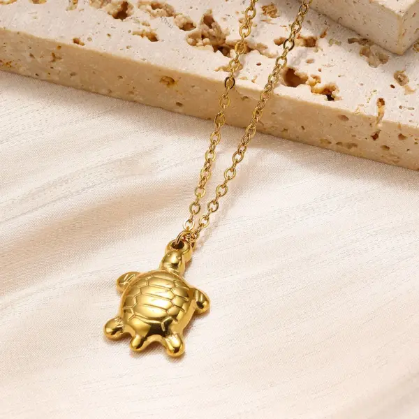 Wholesale Jewelry Glam Luxurious Classic Style Tortoise Starfish Crab 304 Stainless Steel Titanium Steel Cable Chain Snake Chain Pendant Necklace