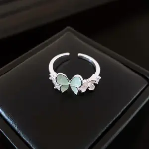 109 # Open Ring - Silver - / Green