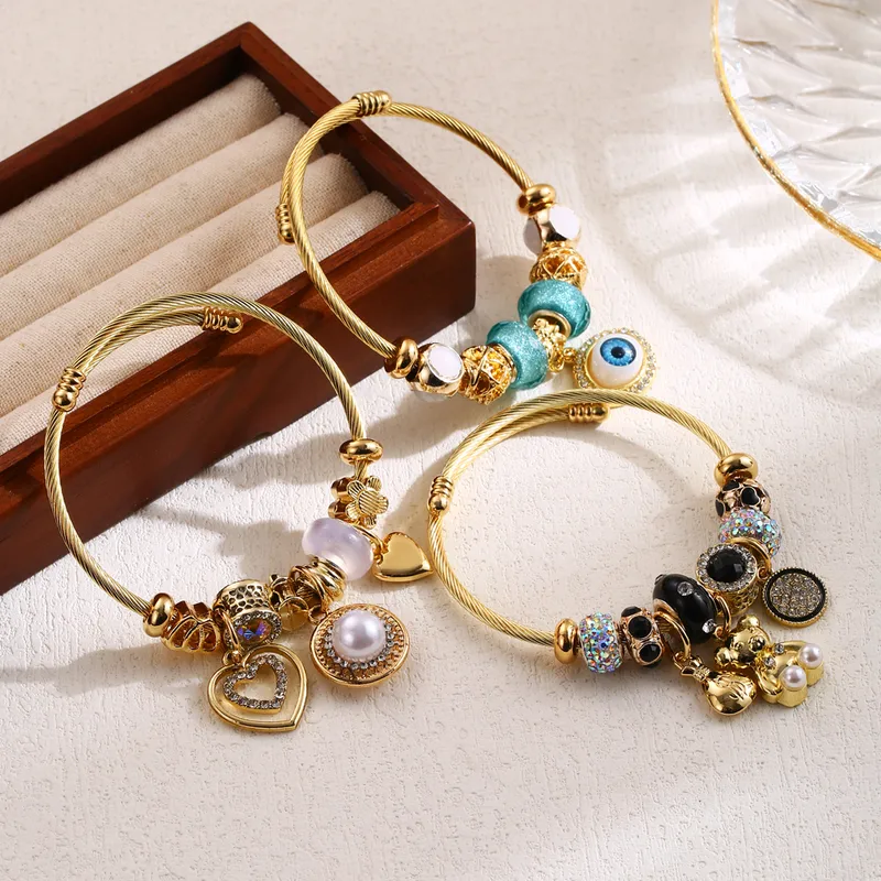 Wholesale Elegant Cute Round Bear Heart Shape 304 Stainless Steel Alloy Artificial Pearls Rhinestones Bangle In Bulk