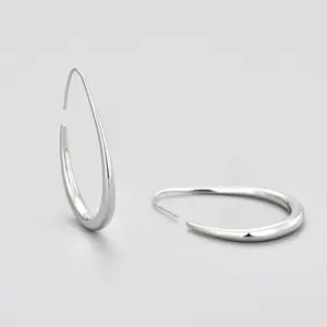 Circle drop earrings (white gold)