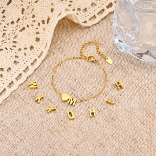 PVD Coated Real Gold Plated Letter Heart Shape 304 Stainless Steel Simple Style Waterproof Non Tarnish 304 Stainless Steel Bracelets