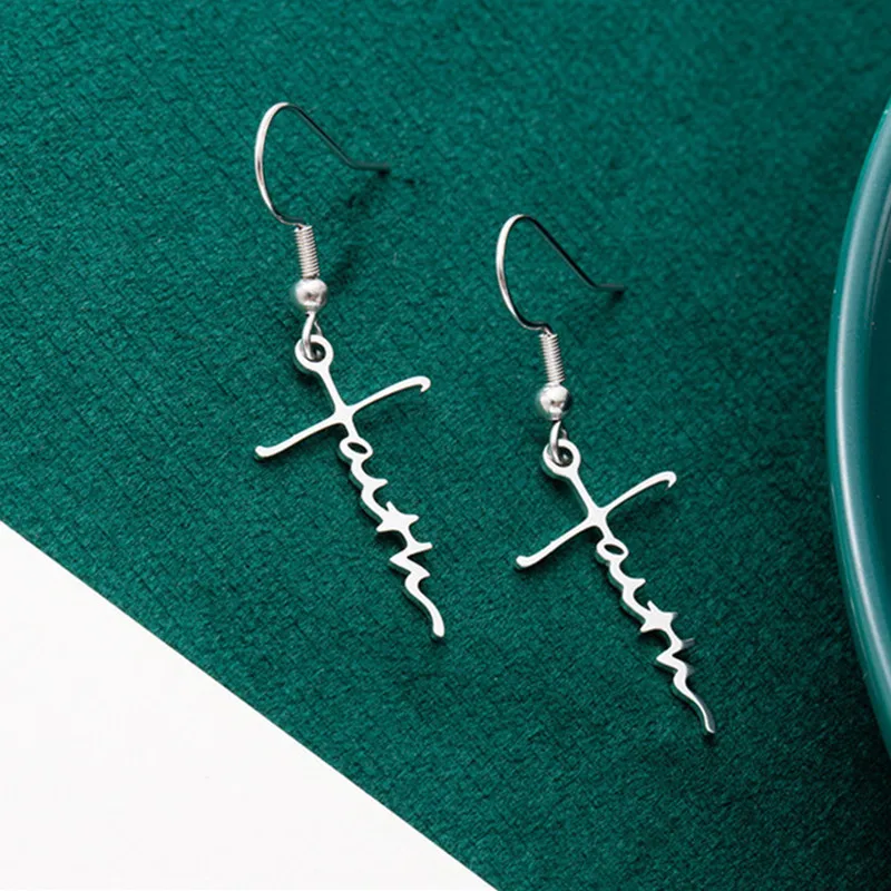Wholesale Retro Cross Heart Shape Titanium Steel Plating op Earrings 1 Pair