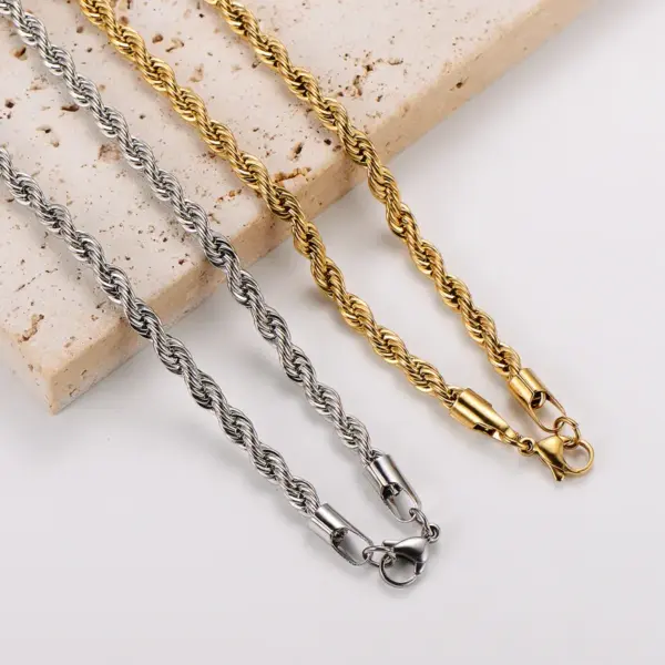 PVD Coated 18K Gold Plated Insect 304 Stainless Steel Hip-Hop Waterproof Non Tarnish 304 Stainless Steel Necklace