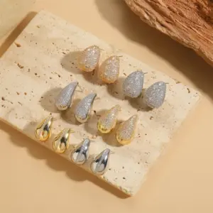 Wholesale 1 Pair Elegant Glam Water Droplets Plating Inlay Copper Zircon Earrings