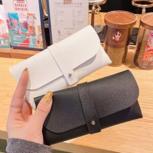 White leather box + glasses cloth