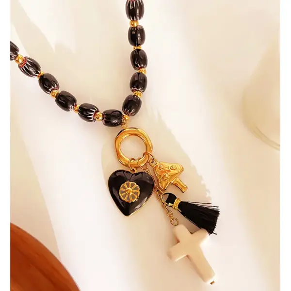 Wholesale 304 Stainless Steel Geometric PVD Coated Imitation Pearl Natural Stone Rhinestones Real Gold Plated IG Style Elegant Retro Waterproof Non Tarnish Surgical Steel Cross Chain Handmade String Beads Chain Lobster Trigger Clasp Closure Green Gold Multi Charms Necklace