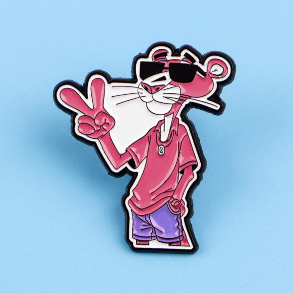 oly-bfe1c46ab68733c73a621612107aa587 Wholesale Pink Cartoon Brooch Metal Badge Accessories